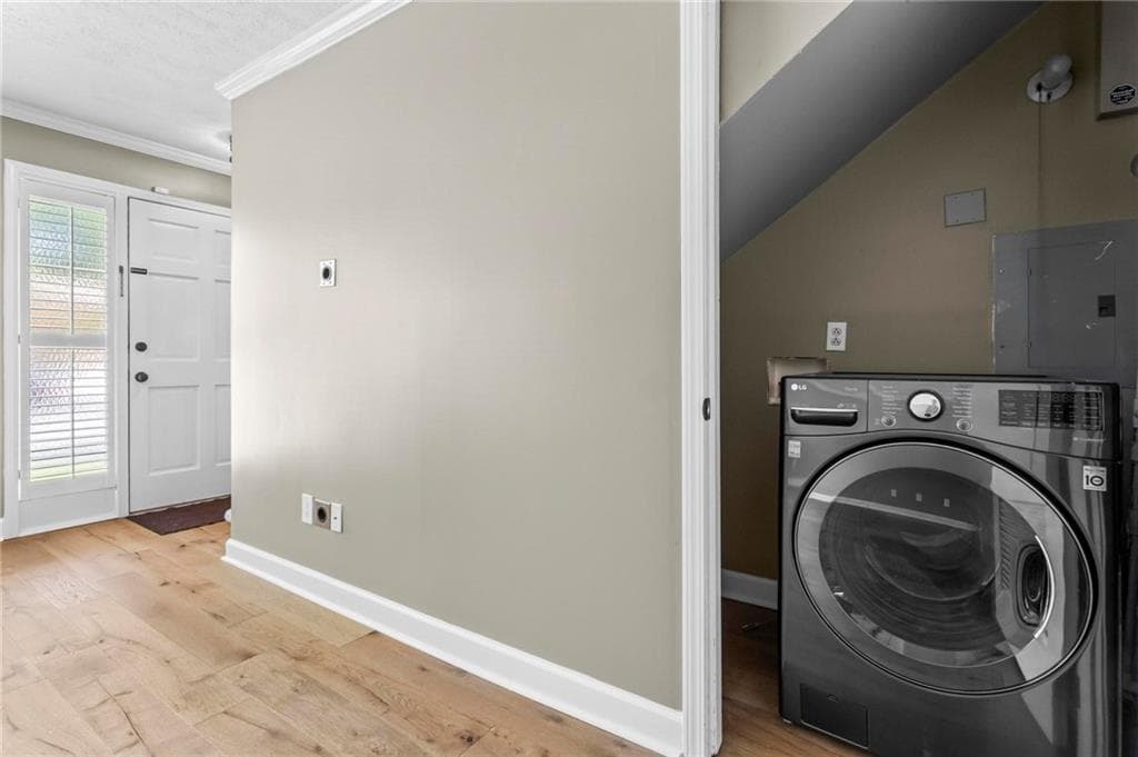 2 bedroom, 2 bathroom, 1,036 sq ft condominium under contract at 120 Biscayne Drive A6, Atlanta, GA 30309 — photo 8