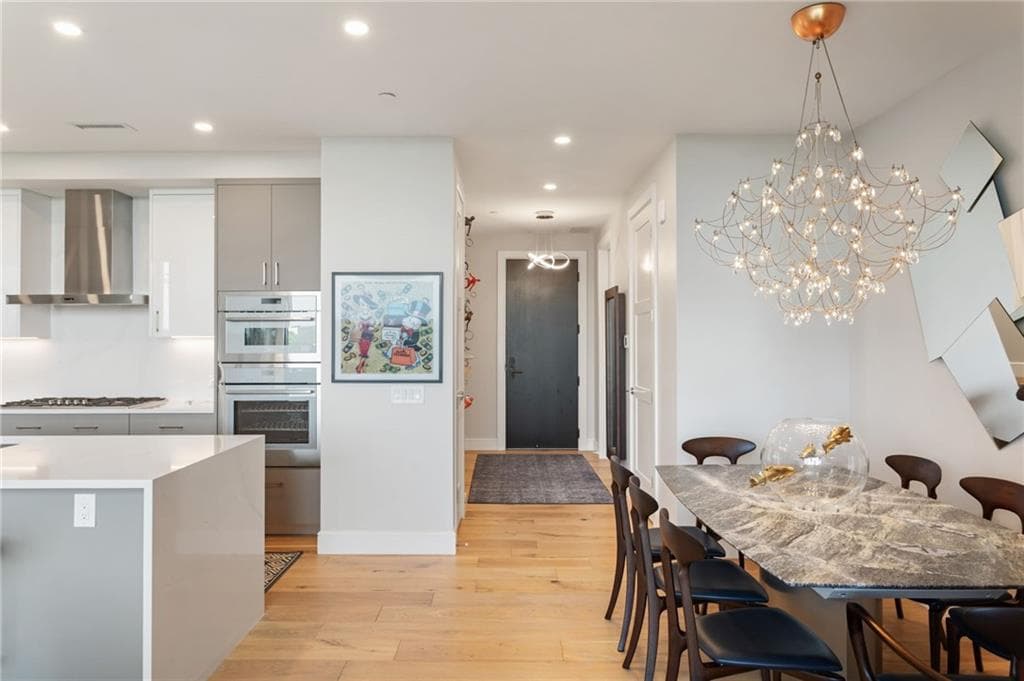 2 bedroom, 3 bathroom, 1,474 sq ft condominium for sale at 2425 Peachtree Road 1412, Atlanta, GA 30305 — photo 3