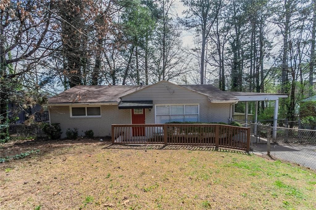 3 bedroom, 1 bathroom, 950 sq ft single family residence for sale at 3425 Longleaf Drive, Decatur, GA 30032