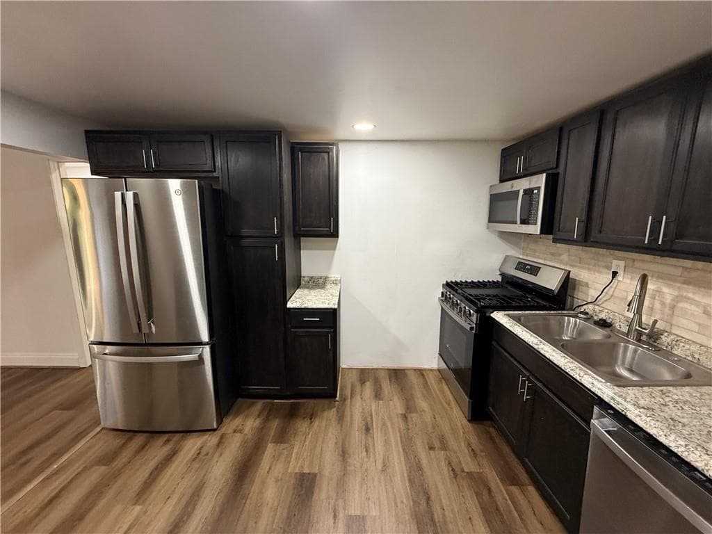 4 bedroom, 2 bathroom, 1,514 sq ft single family residence for sale at 2523 Hood Avenue, Atlanta, GA 30318 — photo 7