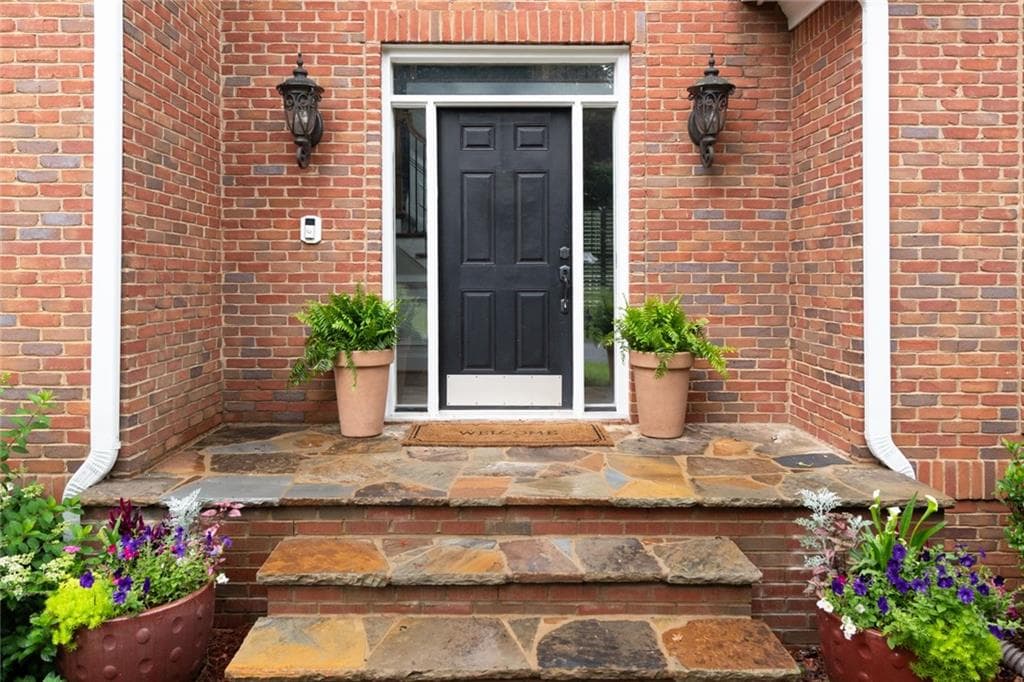 4 bedroom, 4 bathroom, 4,037 sq ft single family residence for sale at 2031 Roydon Court, Smyrna, GA 30080 — photo 3
