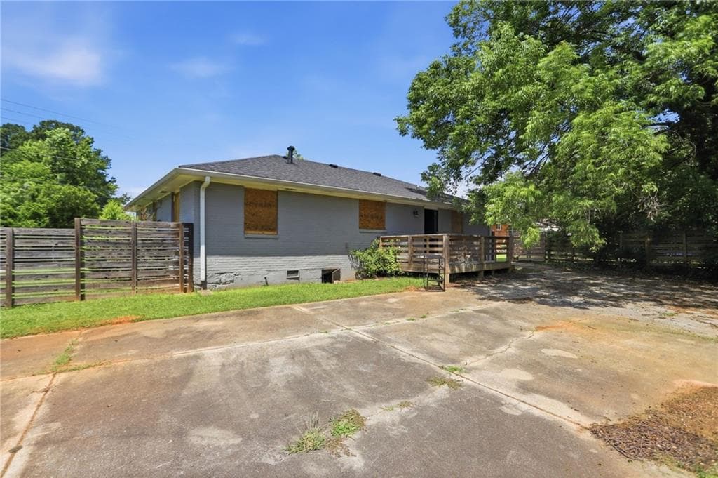 3 bedroom, 2 bathroom, 1,477 sq ft single family residence for sale at 1416 Columbia Drive, Decatur, GA 30032 — photo 6