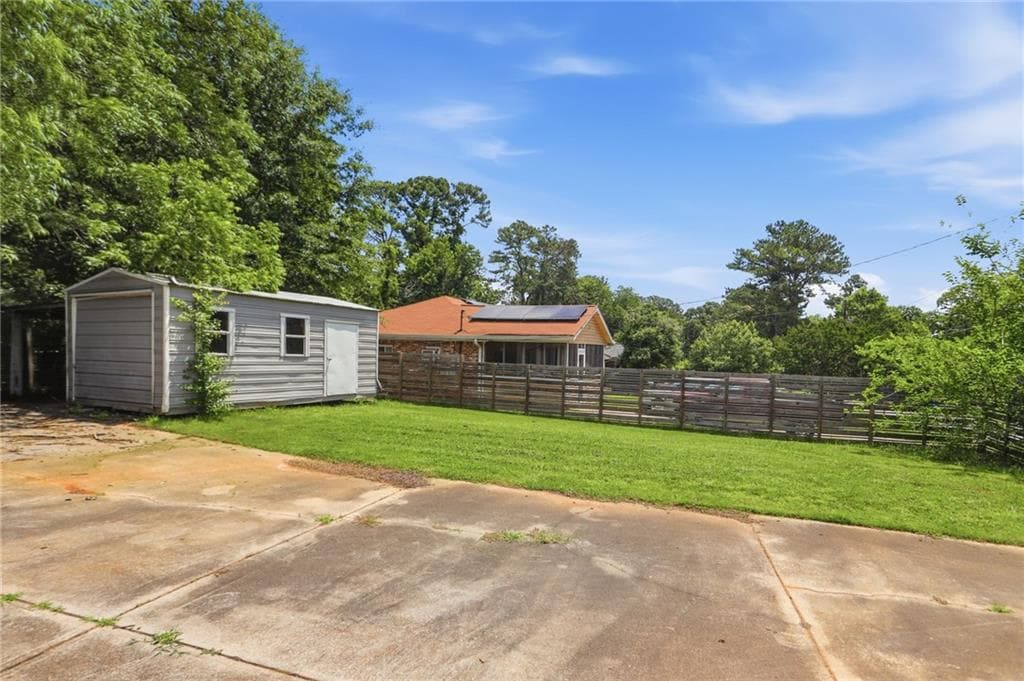 3 bedroom, 2 bathroom, 1,477 sq ft single family residence for sale at 1416 Columbia Drive, Decatur, GA 30032 — photo 7