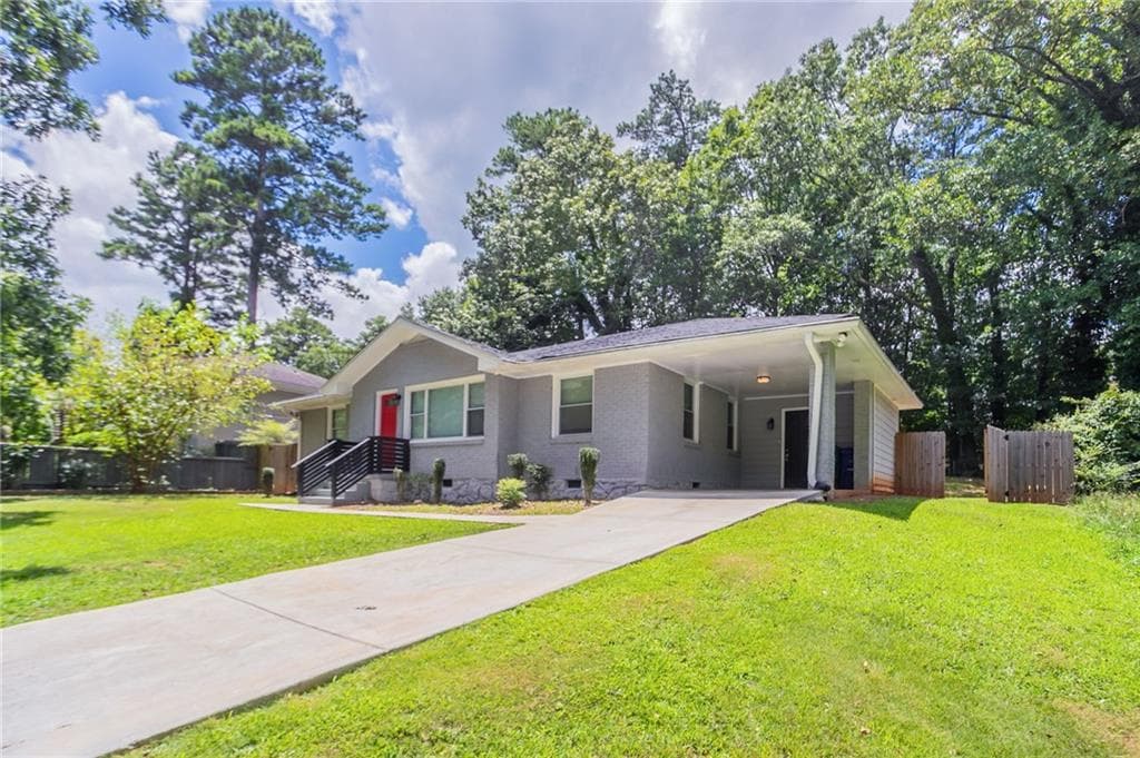 3 bedroom, 2 bathroom, 1,100 sq ft single family residence under contract at 1951 La Mesa Lane, Decatur, GA 30032 — photo 2