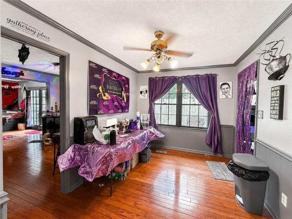 4 bedroom, 2 bathroom, 3,068 sq ft single family residence under contract at 840 Sugar Creek Drive, Conyers, GA 30094 — photo 6