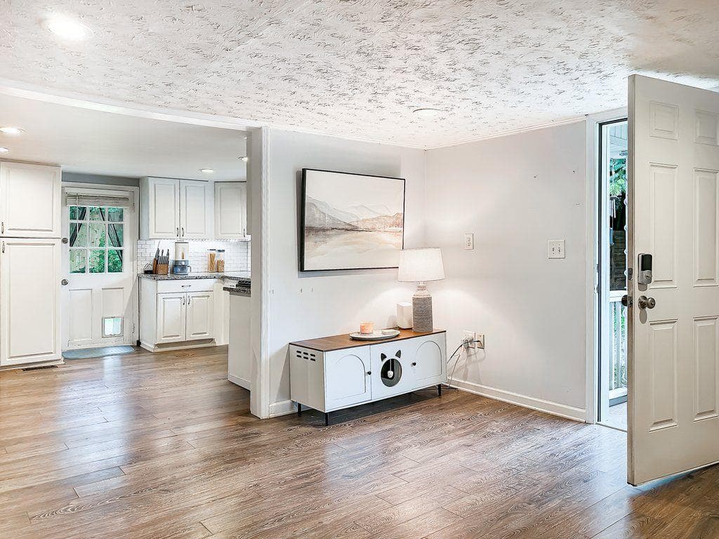 2 bedroom, 2 bathroom, 1,376 sq ft single family residence for sale at 4548 Spring Street Extension, Acworth, GA 30101 — photo 6