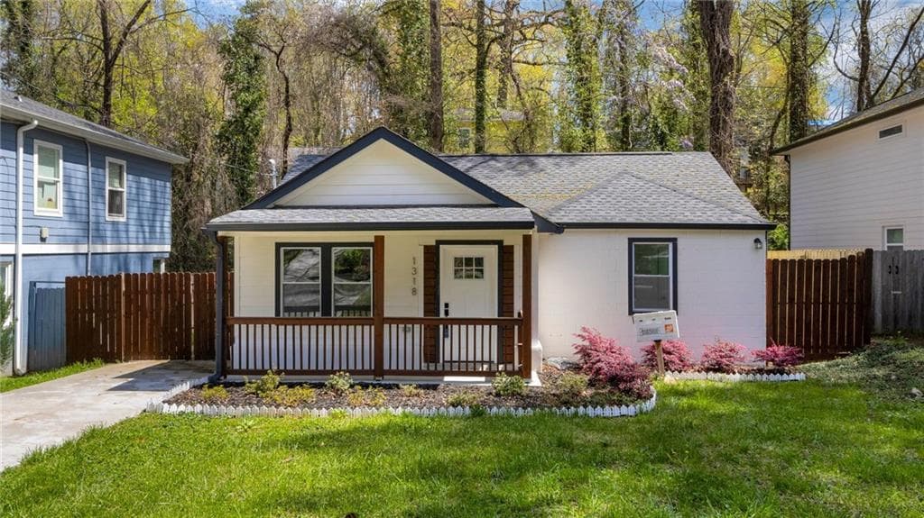 3 bedroom, 2 bathroom, 1,300 sq ft single family residence for sale at 1318 Graymont Drive, Atlanta, GA 30310