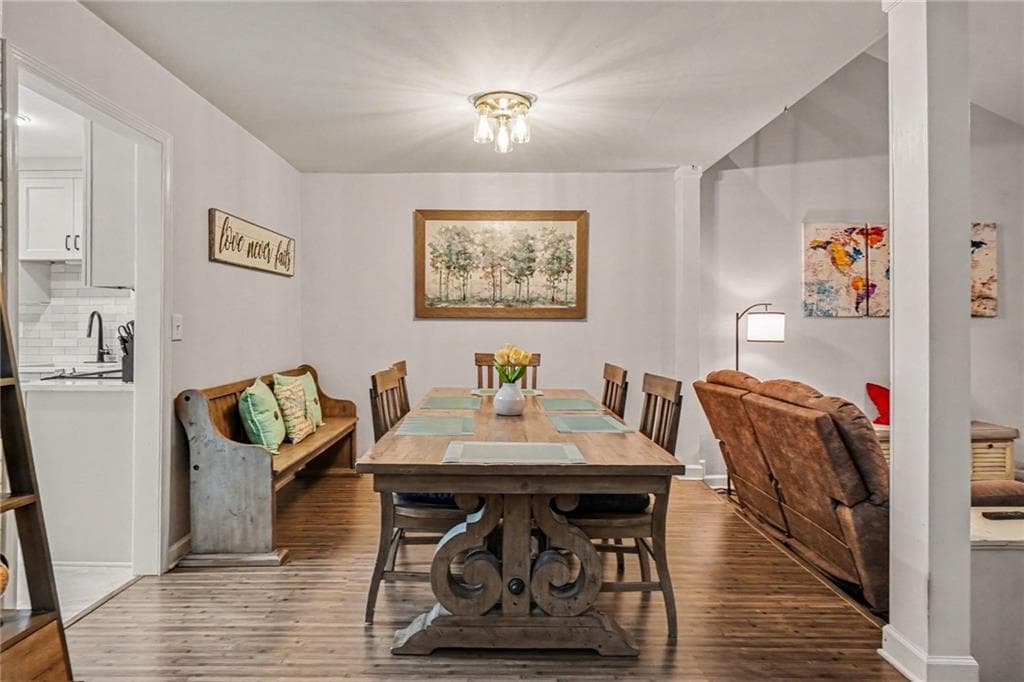 2 bedroom, 2 bathroom, 1,323 sq ft condominium under contract at 3078 Balearic Drive, Marietta, GA 30067 — photo 8