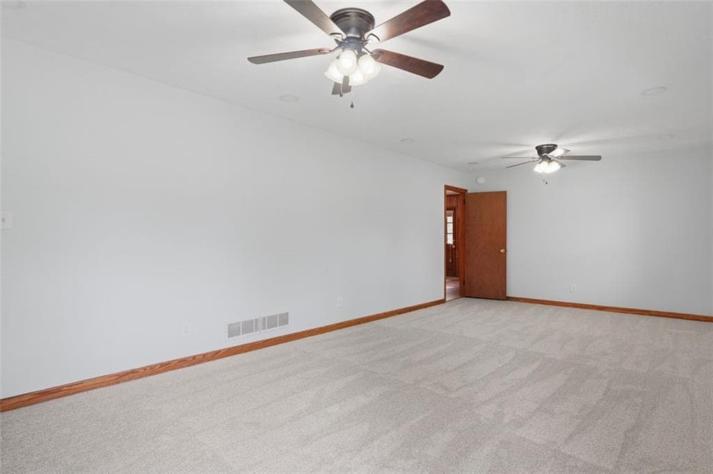 4 bedroom, 2 bathroom, 1,492 sq ft single family residence under contract at 3283 Meadowview Lane, Marietta, GA 30008 — photo 2