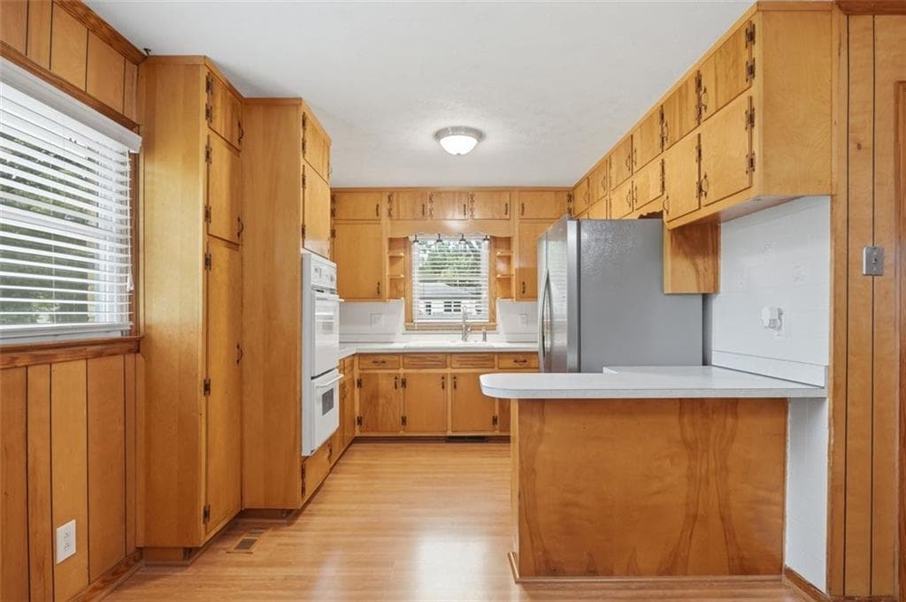 4 bedroom, 2 bathroom, 1,492 sq ft single family residence under contract at 3283 Meadowview Lane, Marietta, GA 30008 — photo 10