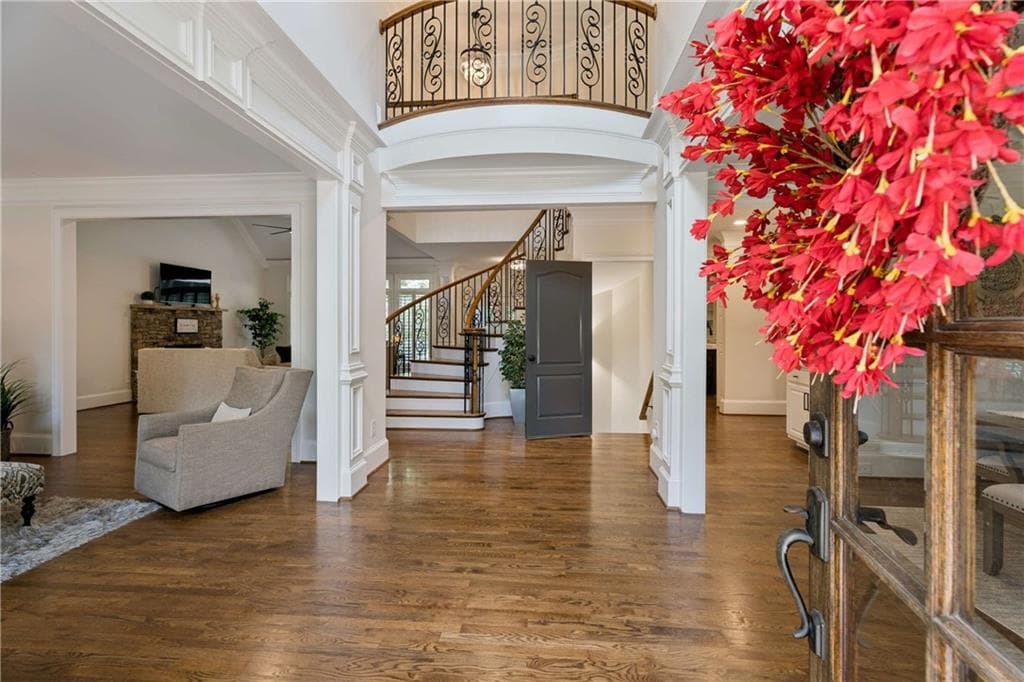 6 bedroom, 5 bathroom, 6,299 sq ft single family residence under contract at 4085 Asheville Manor Court, Cumming, GA 30040 — photo 9