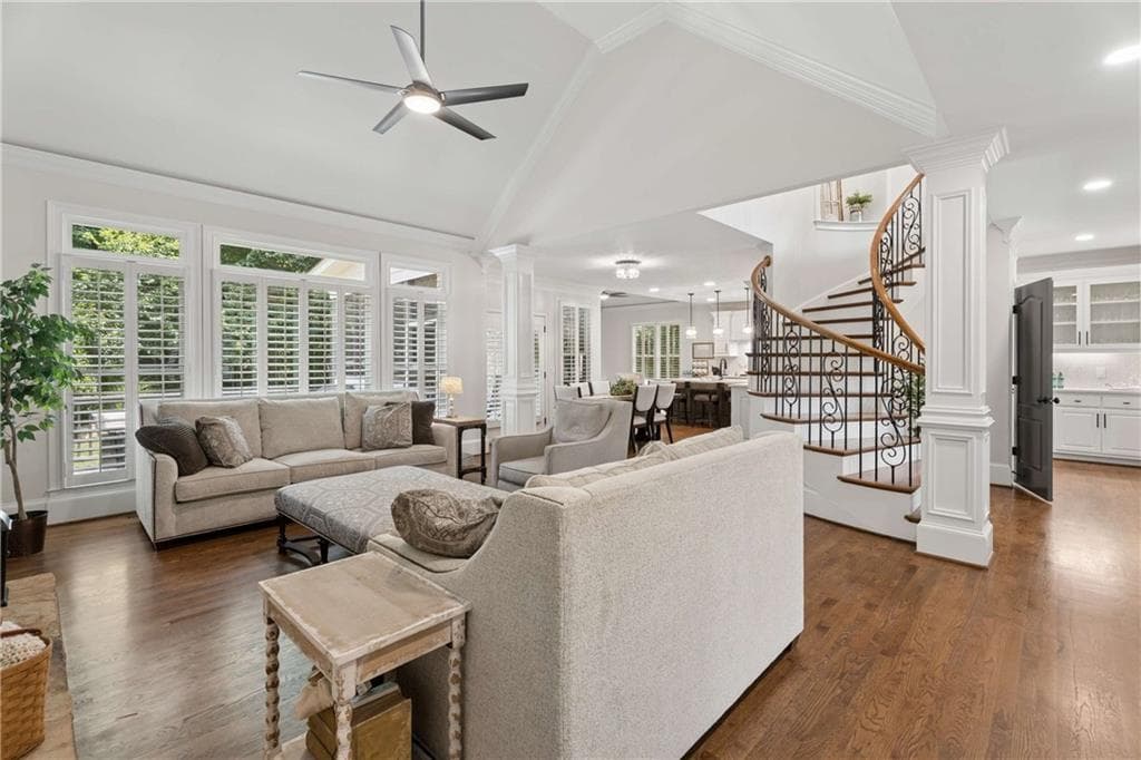 6 bedroom, 5 bathroom, 6,299 sq ft single family residence under contract at 4085 Asheville Manor Court, Cumming, GA 30040 — photo 2
