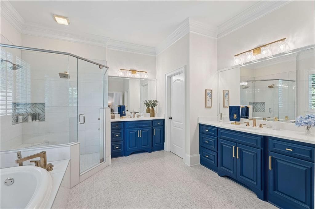 6 bedroom, 5 bathroom, 6,299 sq ft single family residence under contract at 4085 Asheville Manor Court, Cumming, GA 30040 — photo 5