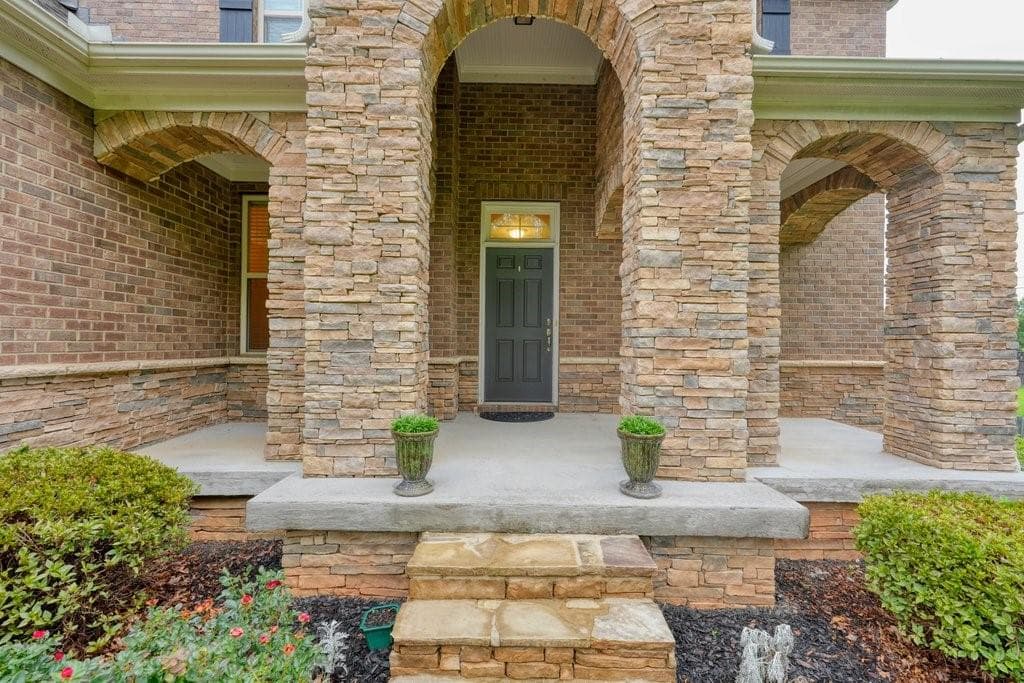 5 bedroom, 4 bathroom, 3,243 sq ft single family residence for rent at 1010 Chelsey Way, Roswell, GA 30075 for $4,700 a month — photo 5