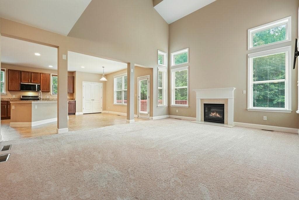 5 bedroom, 4 bathroom, 3,243 sq ft single family residence for rent at 1010 Chelsey Way, Roswell, GA 30075 for $4,700 a month — photo 8