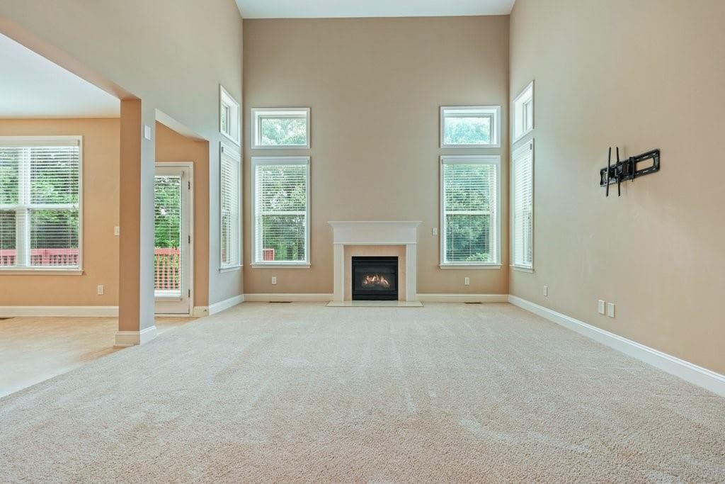 5 bedroom, 4 bathroom, 3,243 sq ft single family residence for rent at 1010 Chelsey Way, Roswell, GA 30075 for $4,700 a month — photo 10