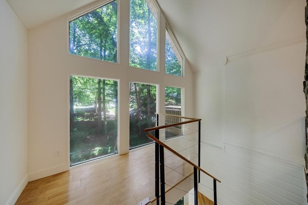 4 bedroom, 3 bathroom, 2,374 sq ft single family residence for rent at 102 Vanessa Drive, Smyrna, GA 30082 for $3,250 a month — photo 10