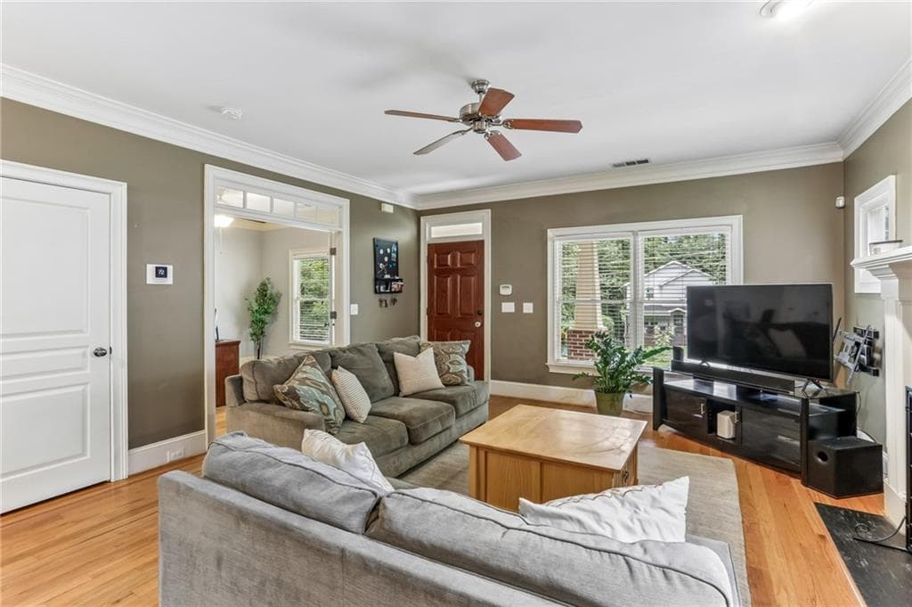 4 bedroom, 2 bathroom, 1,915 sq ft single family residence under contract at 3158 Alston Drive, Decatur, GA 30032 — photo 3