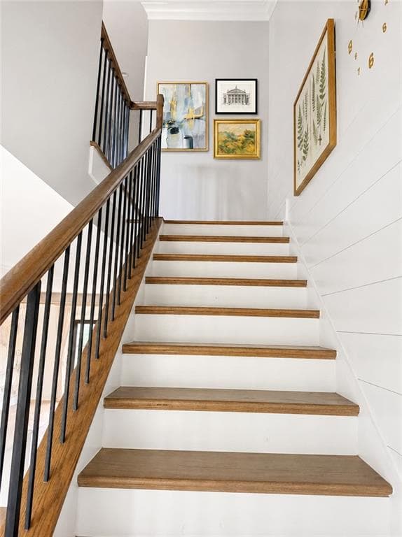 3 bedroom, 4 bathroom, 3,040 sq ft townhouse for sale at 2522 Appleden Place 6, Atlanta, GA 30319 — photo 2