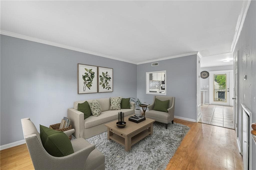 2 bedroom, 2 bathroom, 960 sq ft condominium for sale at 3071 Colonial Way H, Atlanta, GA 30341 — photo 3