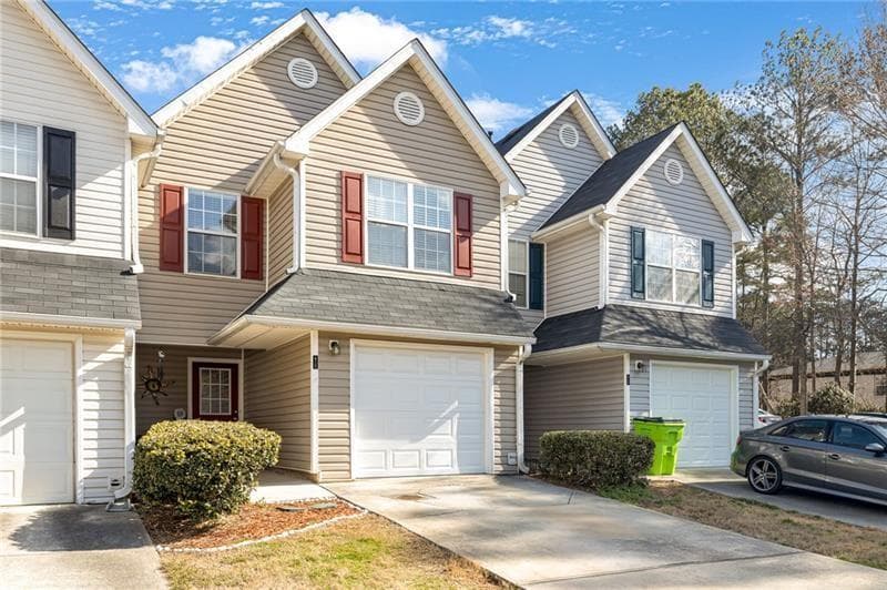 2 bedroom, 3 bathroom, 1,456 sq ft condominium for sale at 6722 Gallant Court, Mableton, GA 30126 — photo 2