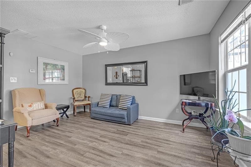 2 bedroom, 3 bathroom, 1,456 sq ft condominium for sale at 6722 Gallant Court, Mableton, GA 30126 — photo 5