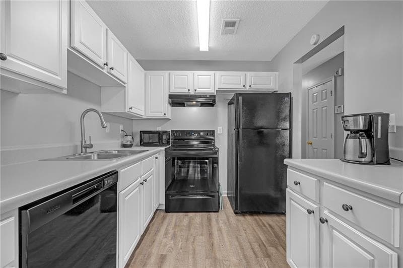 2 bedroom, 3 bathroom, 1,456 sq ft condominium for sale at 6722 Gallant Court, Mableton, GA 30126 — photo 8