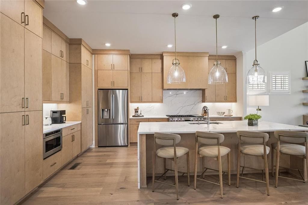 4 bedroom, 6 bathroom, 4,628 sq ft single family residence under contract at 5145 Bandolino Lane, Peachtree Corners, GA 30092 — photo 5