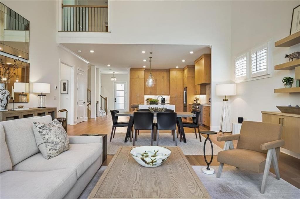 4 bedroom, 6 bathroom, 4,628 sq ft single family residence under contract at 5145 Bandolino Lane, Peachtree Corners, GA 30092 — photo 9