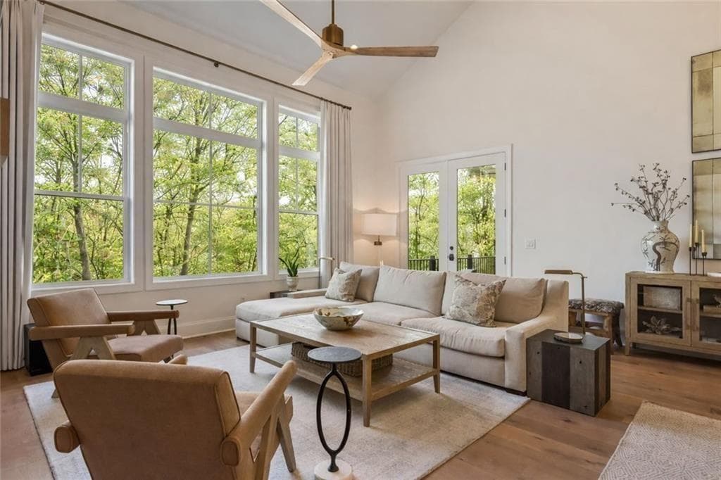 4 bedroom, 6 bathroom, 4,628 sq ft single family residence under contract at 5145 Bandolino Lane, Peachtree Corners, GA 30092 — photo 10