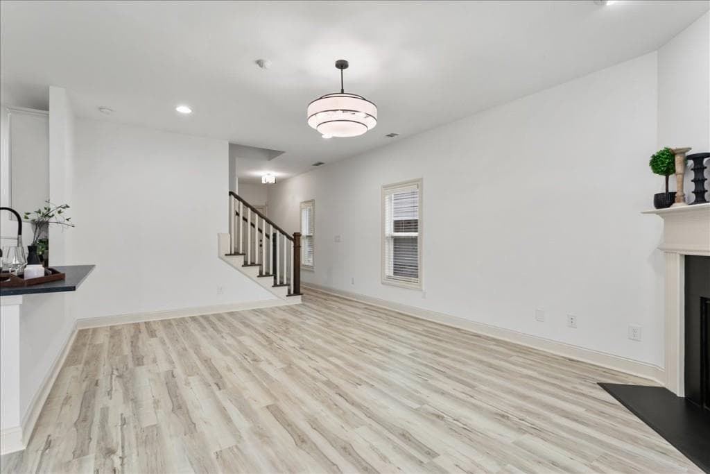 3 bedroom, 3 bathroom, 1,790 sq ft single family residence for sale at 1520 Craftsman Road, Atlanta, GA 30318 — photo 6