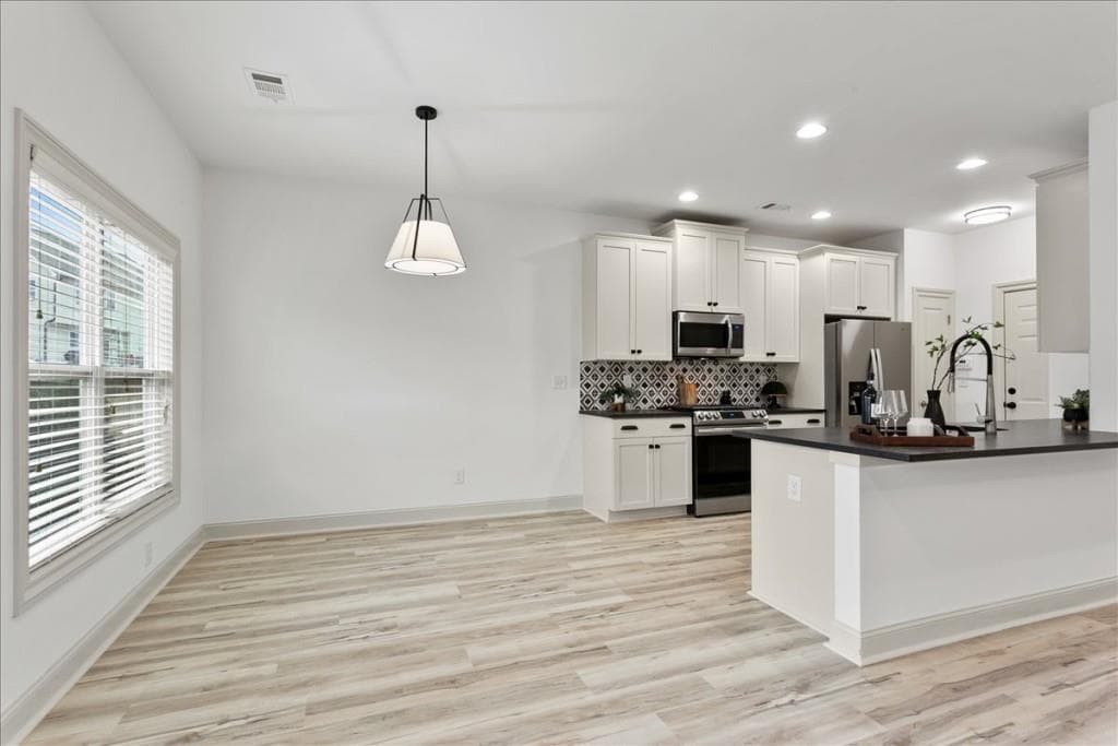 3 bedroom, 3 bathroom, 1,790 sq ft single family residence for sale at 1520 Craftsman Road, Atlanta, GA 30318 — photo 7