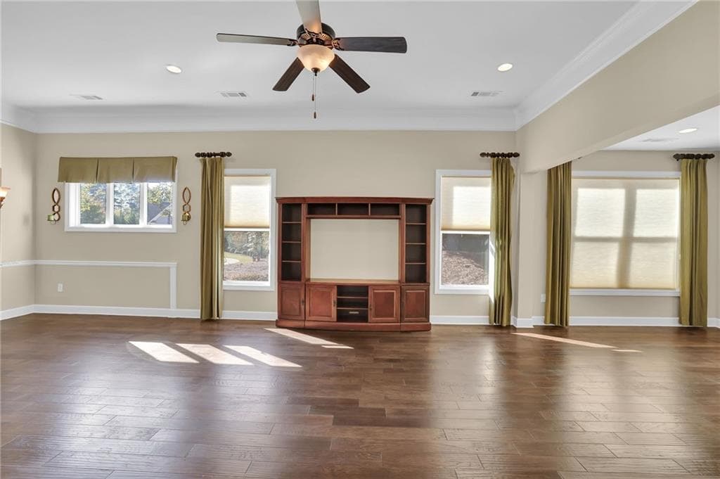 4 bedroom, 3 bathroom, 2,390 sq ft single family residence for rent at 3708 MAJESTICK OAK DR, Gainesville, GA 30504 for $2,700 a month — photo 10