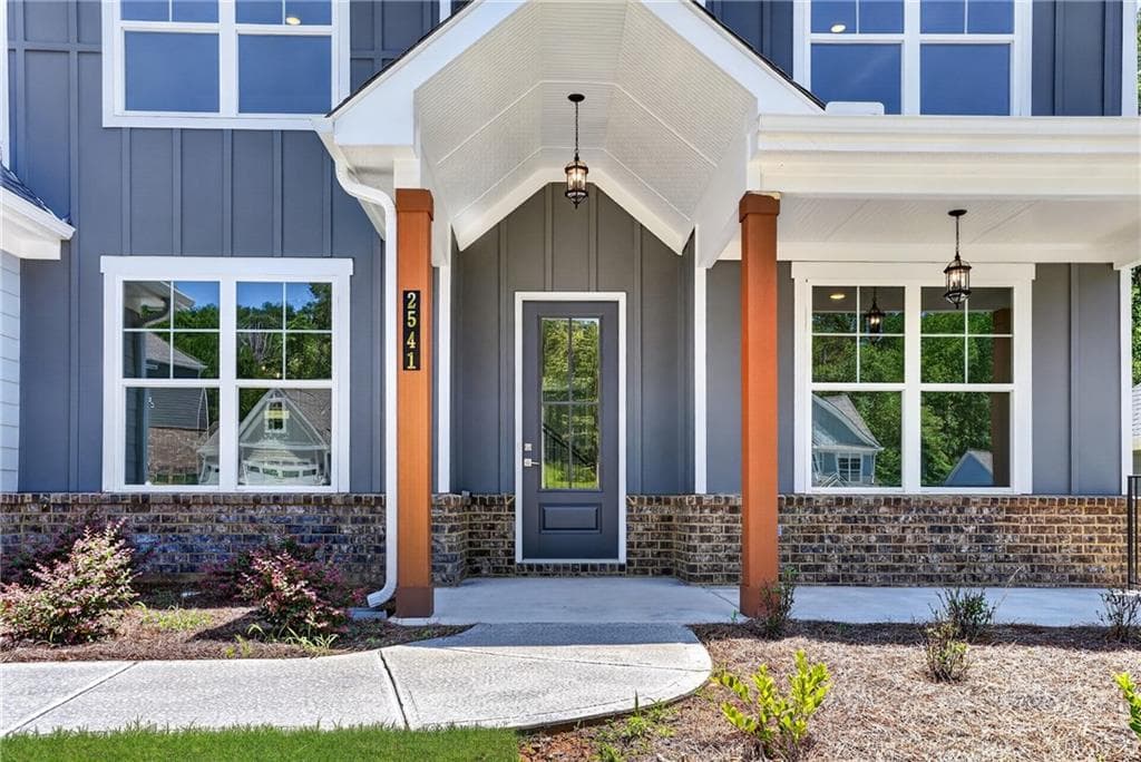5 bedroom, 3 bathroom, 2,805 sq ft single family residence for sale at 2541 Parkside Way Lot 398, Gainesville, GA 30507 — photo 3