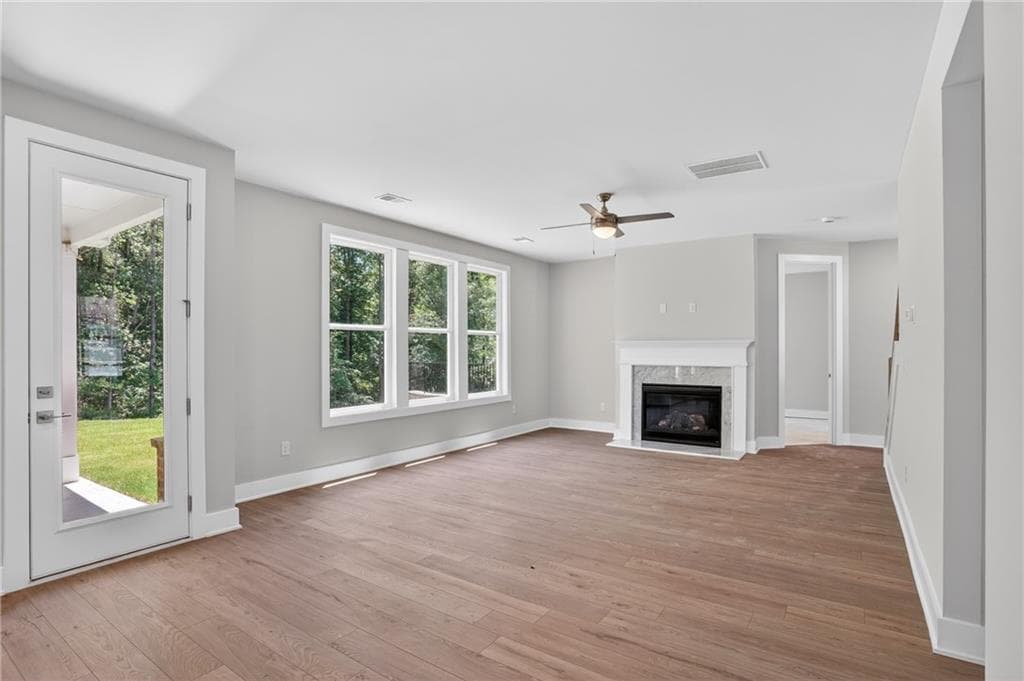 5 bedroom, 3 bathroom, 2,805 sq ft single family residence for sale at 2541 Parkside Way Lot 398, Gainesville, GA 30507 — photo 10
