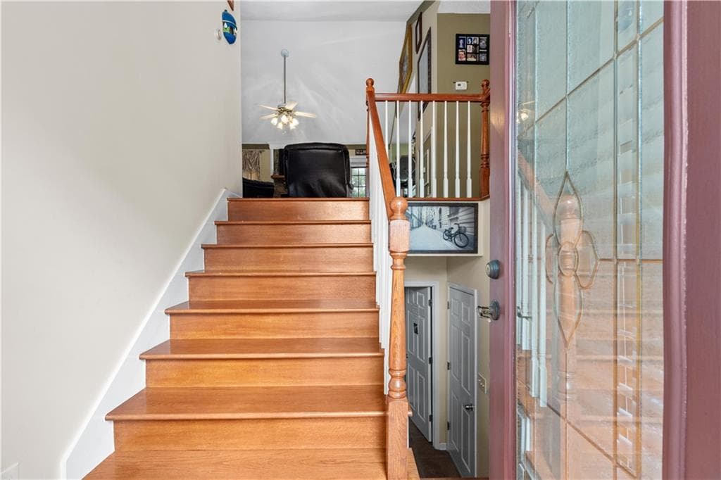 4 bedroom, 3 bathroom, 2,410 sq ft single family residence for sale at 391 Wildwood Circle, Calhoun, GA 30701 — photo 5