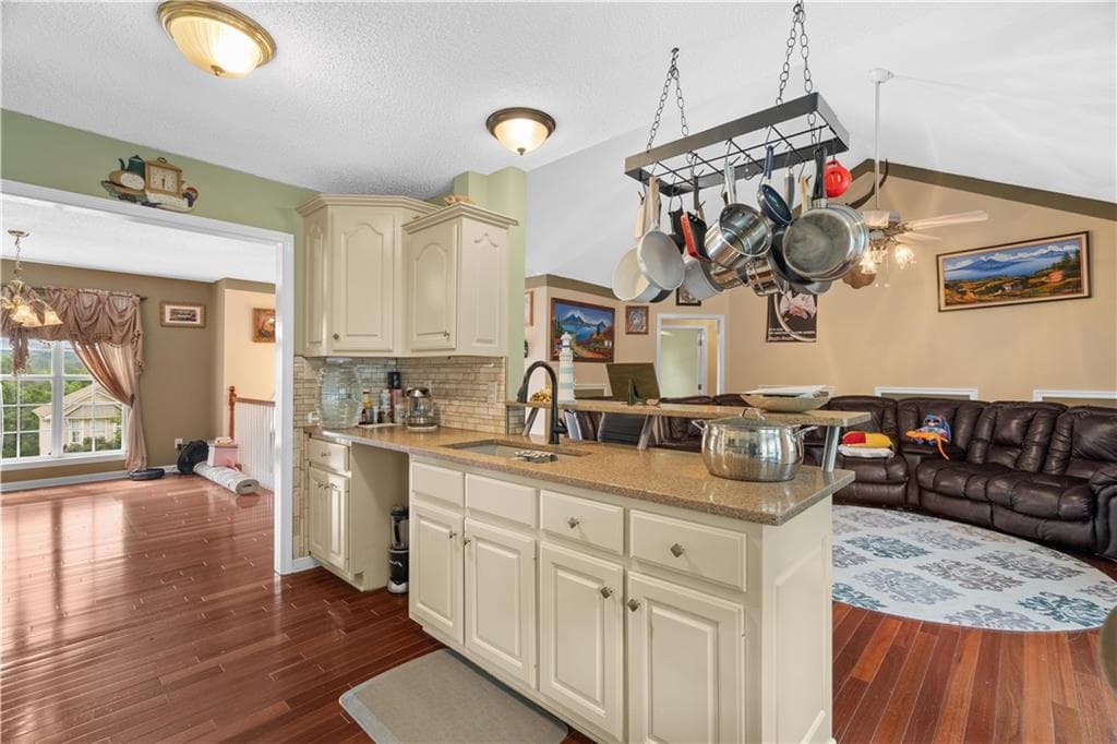 4 bedroom, 3 bathroom, 2,410 sq ft single family residence for sale at 391 Wildwood Circle, Calhoun, GA 30701 — photo 10
