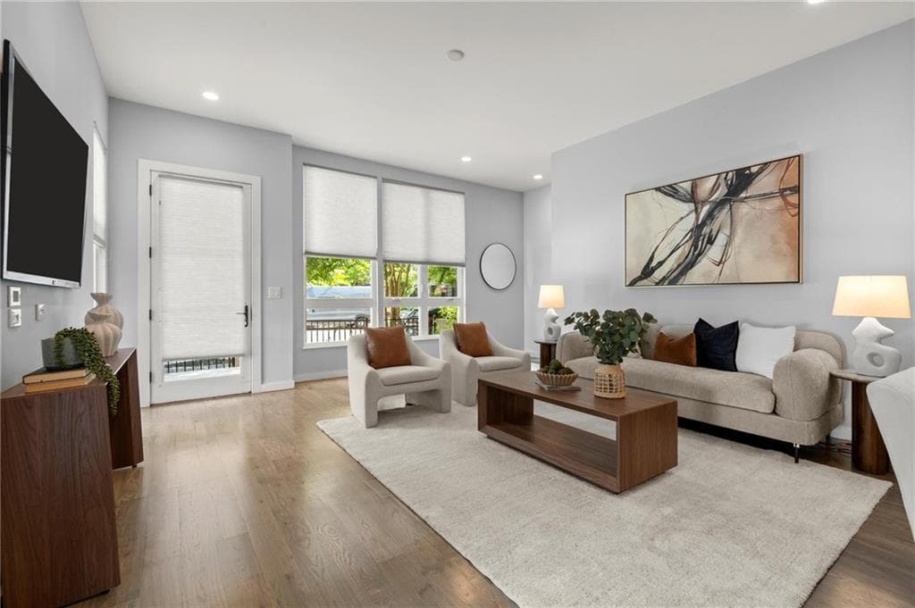 3 bedroom, 4 bathroom, 2,022 sq ft townhouse under contract at 1463 La France Street 13, Atlanta, GA 30307 — photo 5