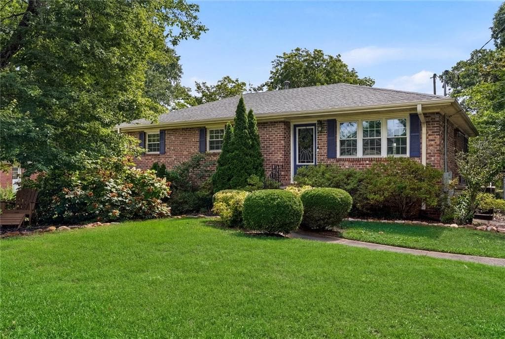 3 bedroom, 2 bathroom, 1,453 sq ft single family residence for sale at 3401 Emerson Street, Smyrna, GA 30082