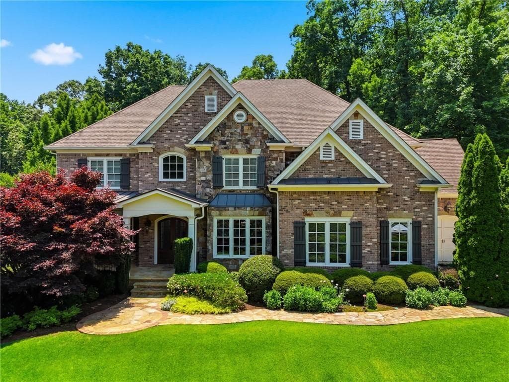 6 bedroom, 8 bathroom, 8,452 sq ft single family residence for sale at 2885 Manor Bridge Drive, Milton, GA 30004 — photo 2