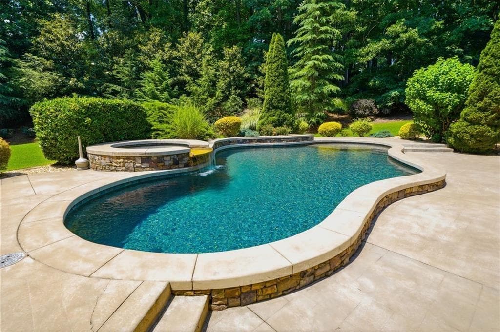 6 bedroom, 8 bathroom, 8,452 sq ft single family residence for sale at 2885 Manor Bridge Drive, Milton, GA 30004 — photo 5