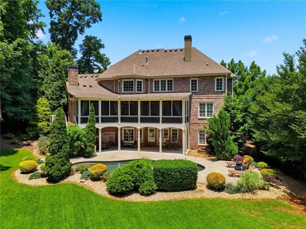 6 bedroom, 8 bathroom, 8,452 sq ft single family residence for sale at 2885 Manor Bridge Drive, Milton, GA 30004 — photo 3