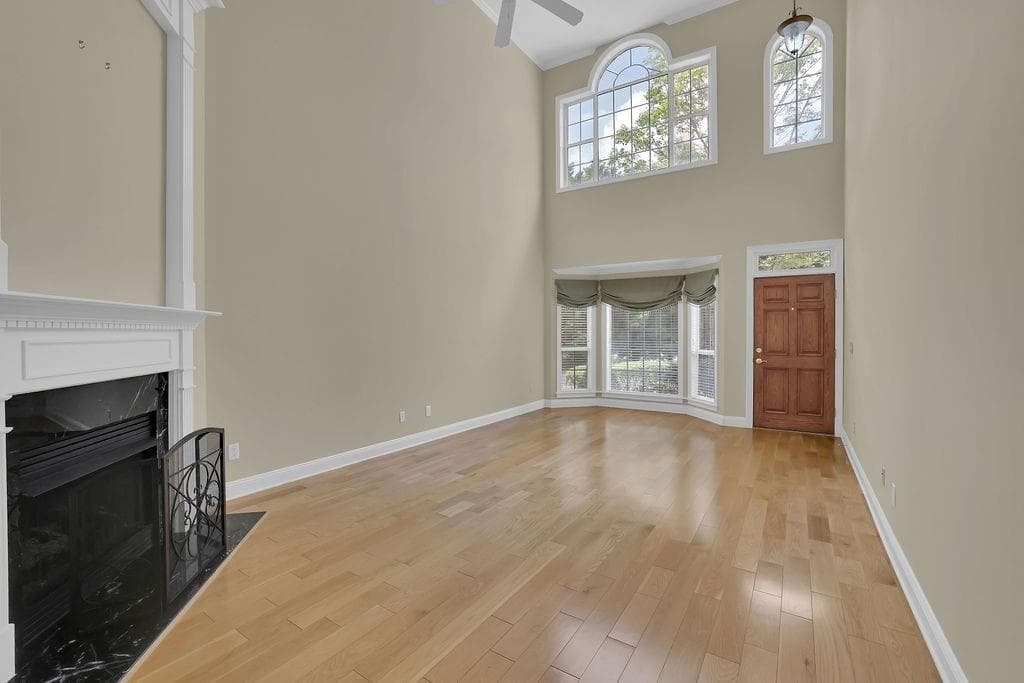 3 bedroom, 3 bathroom, 2,312 sq ft townhouse for sale at 3003 Sterling Court, Roswell, GA 30075 — photo 5