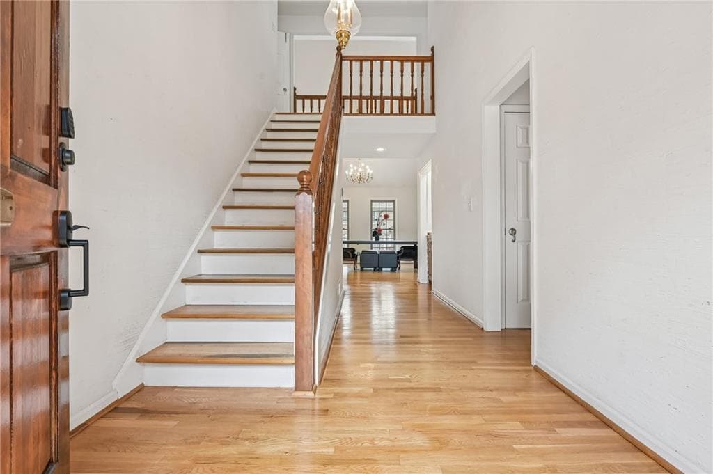 4 bedroom, 3 bathroom, 3,196 sq ft single family residence for sale at 7430 Talbot Colony, Atlanta, GA 30328 — photo 2