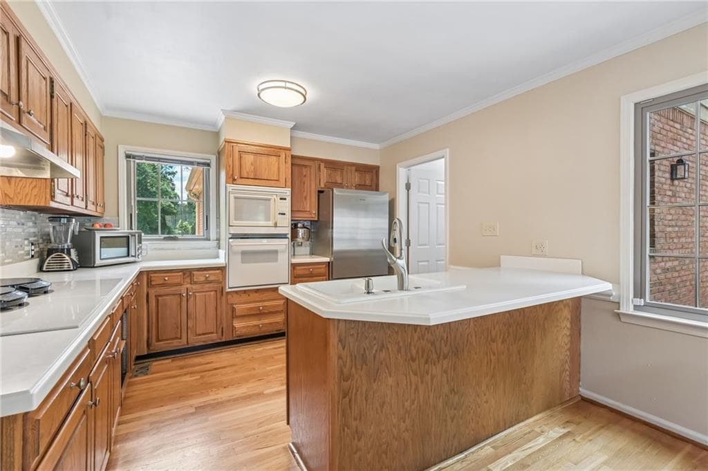 4 bedroom, 3 bathroom, 3,196 sq ft single family residence for sale at 7430 Talbot Colony, Atlanta, GA 30328 — photo 7