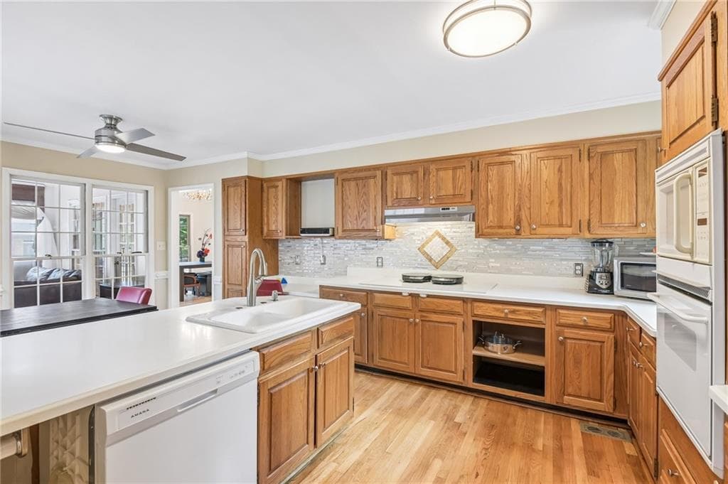 4 bedroom, 3 bathroom, 3,196 sq ft single family residence for sale at 7430 Talbot Colony, Atlanta, GA 30328 — photo 9