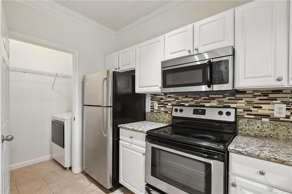 1 bedroom, 1 bathroom, 1,077 sq ft condominium for sale at 4303 Westchester Ridge 4303, Atlanta, GA 30329 — photo 6