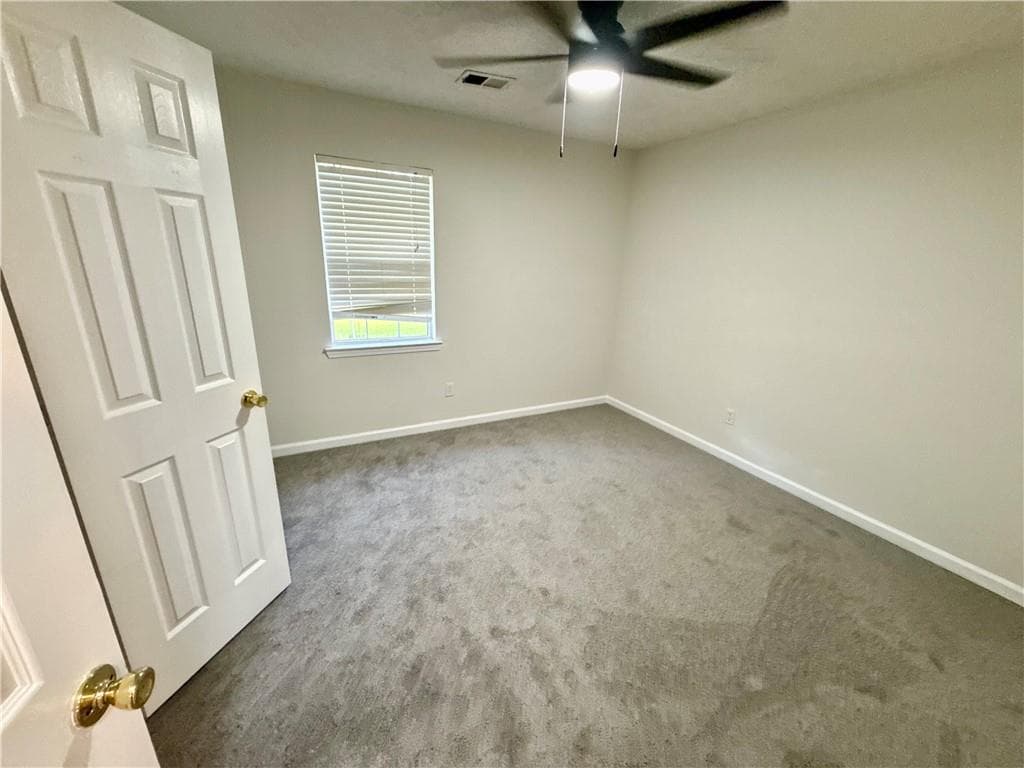 4 bedroom, 3 bathroom, 1,795 sq ft single family residence under contract at 30 Stoneview Terrace, Covington, GA 30016 — photo 5