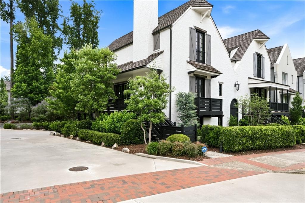 4 bedroom, 4 bathroom single family residence sold at 2340 Melina Place, Alpharetta, GA 30009