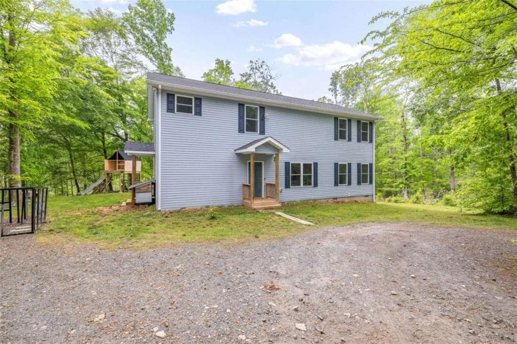 3 bedroom, 3 bathroom, 3,460 sq ft single family residence for sale at 527 Louden Ridge Road, Alto, GA 30510
